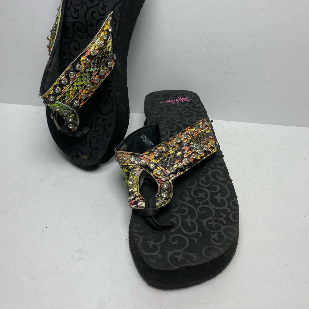 Blazin  Roxx bling flip flops size 8